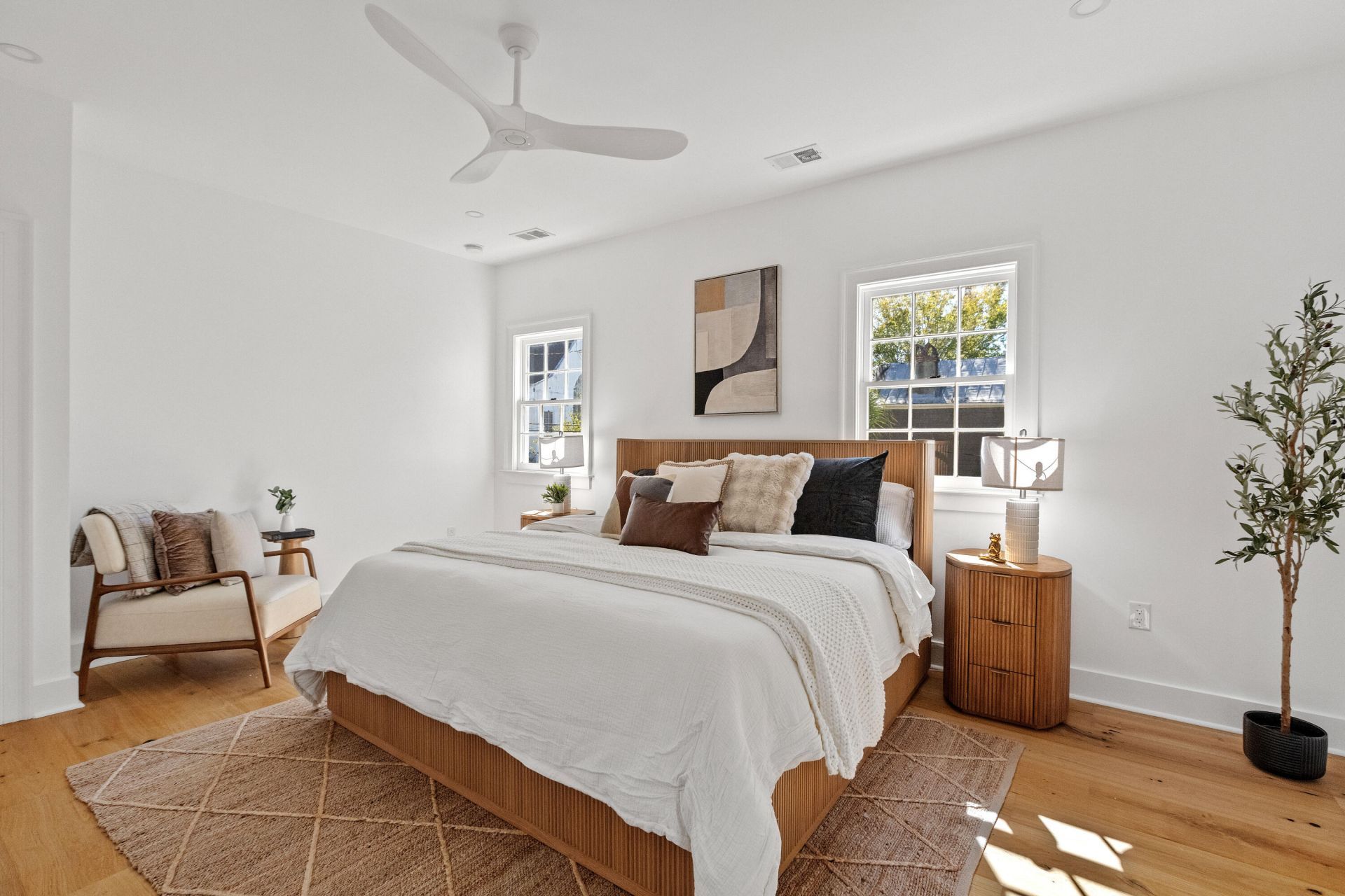 2 Henrietta Street Photo 22