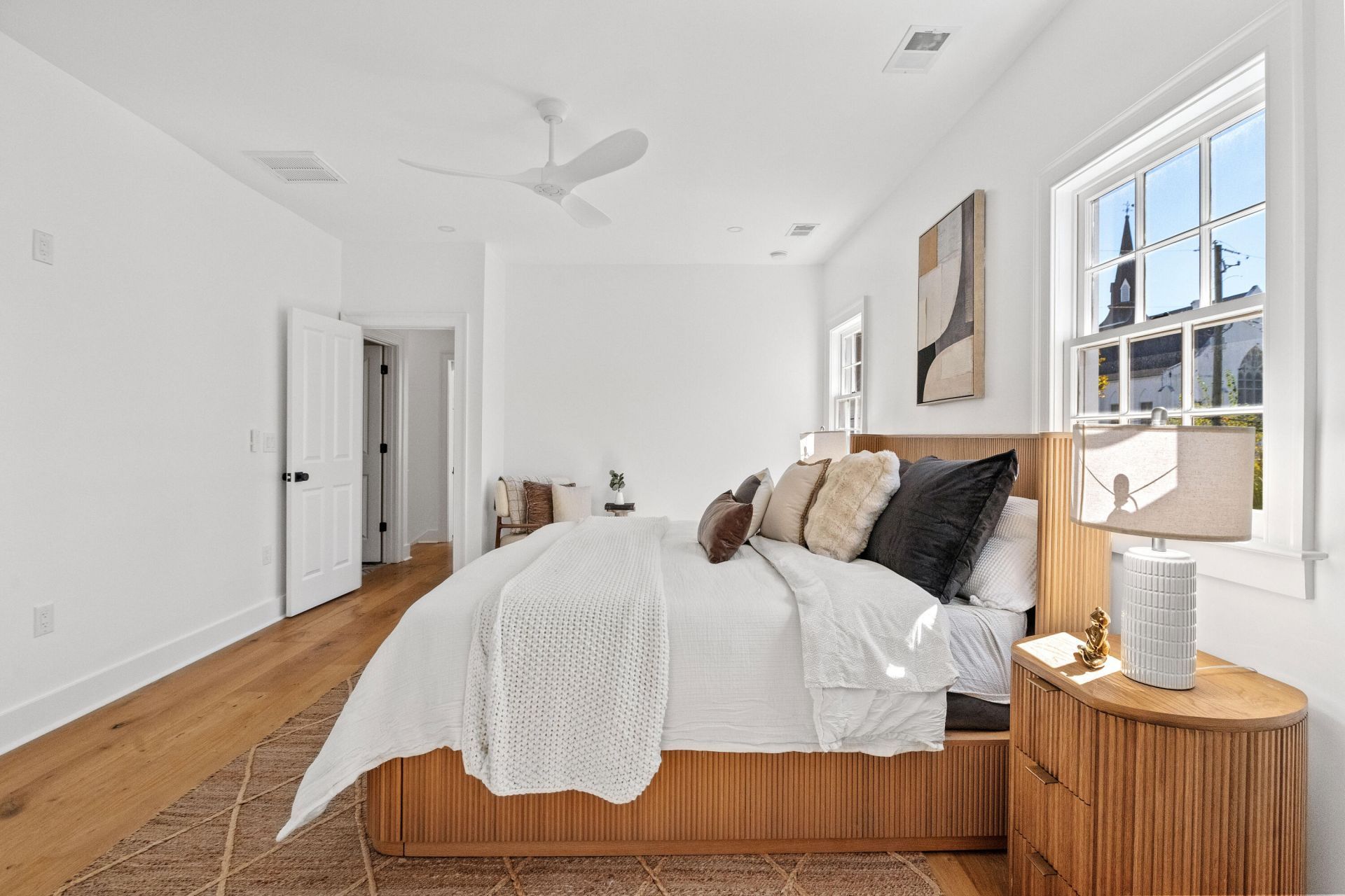 2 Henrietta Street Photo 24