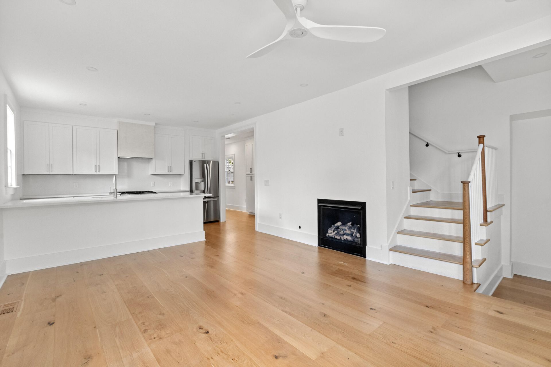 2 Henrietta Street Photo 5
