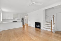 2 Henrietta Street photo 4
