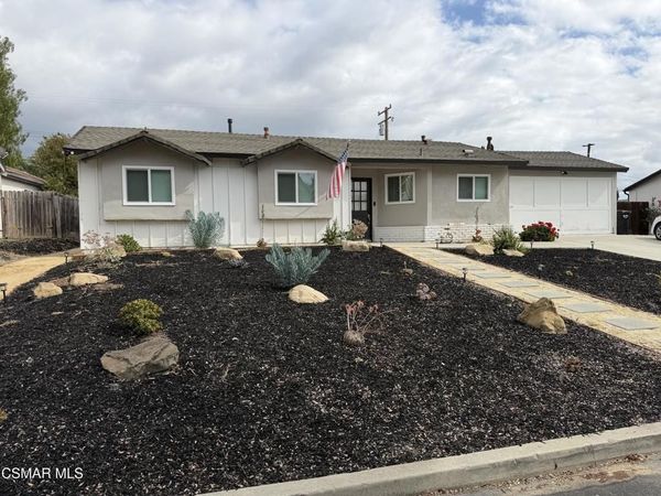 1332 Calle Crisantemo, Thousand Oaks, CA 91360