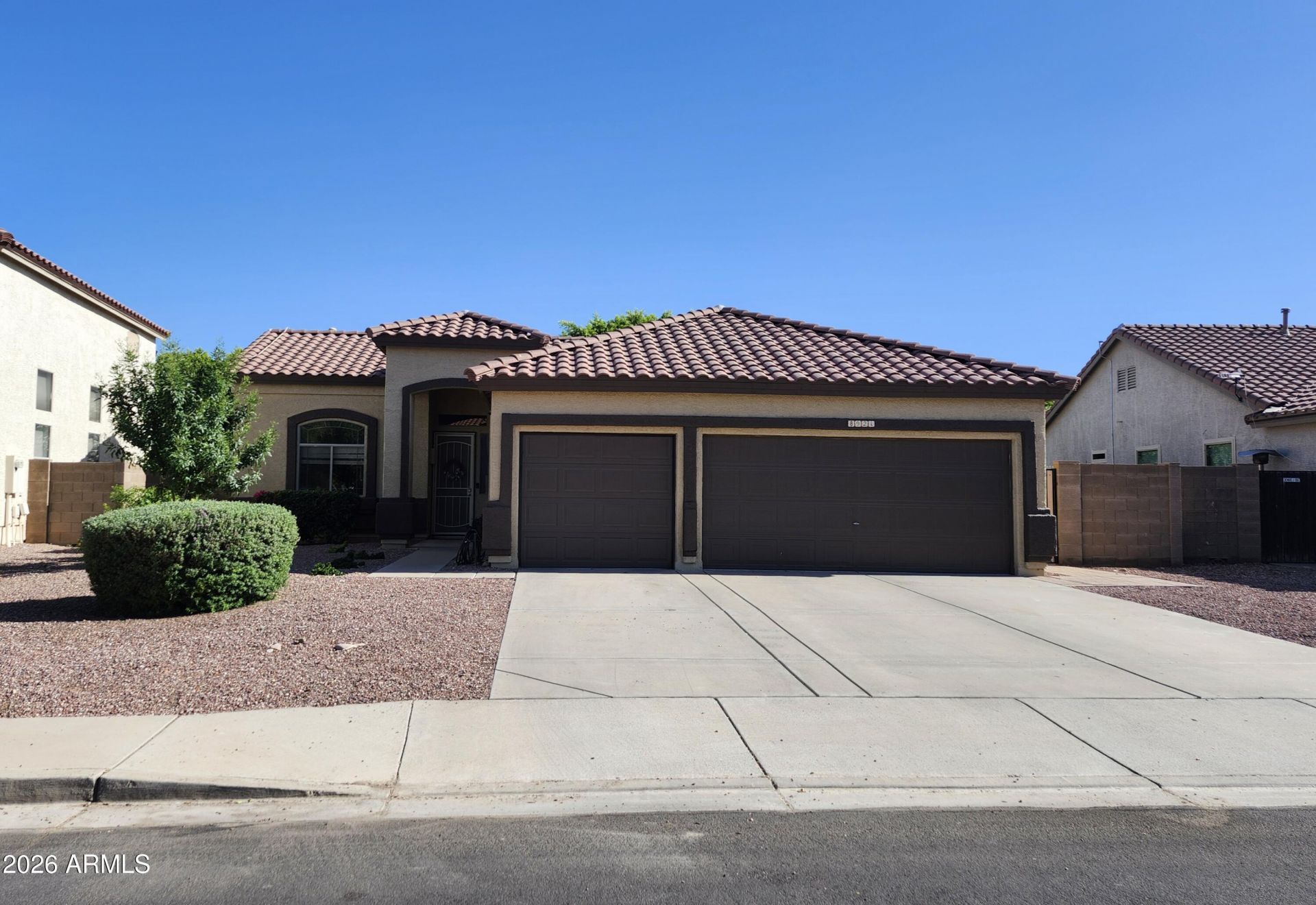 8921 W Melinda Drive, Peoria, AZ 85382 Main Photo