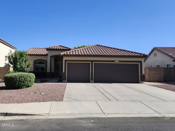 8921 W Melinda Drive, Peoria, AZ 85382