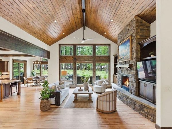 56346 Fireglass Loop, Bend, OR 97707
