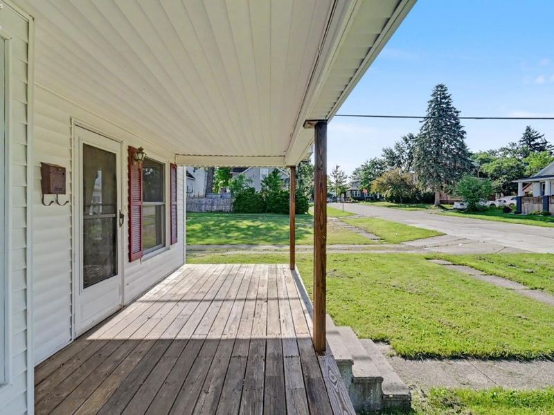 216 W Laurel Street, Willard, OH 44890 Photo 2
