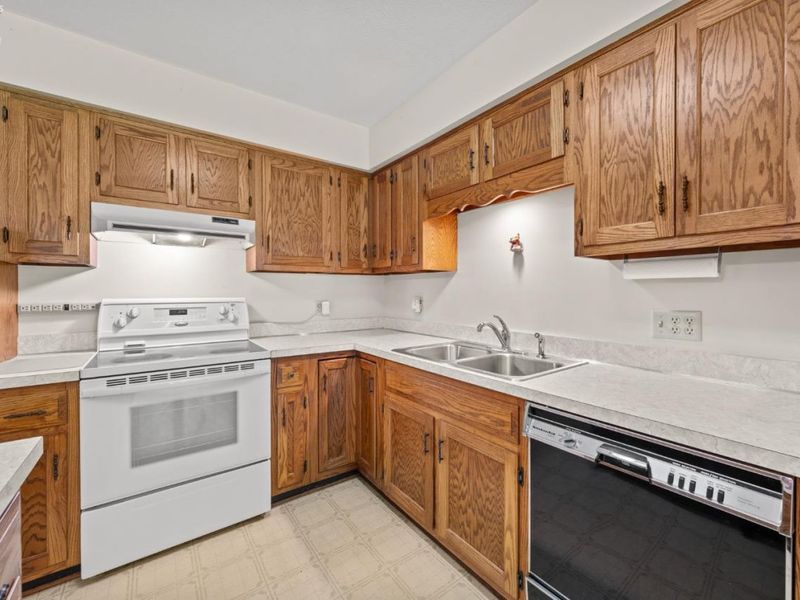 1811 Jeffries Road, Huron, OH 44839 Photo 13