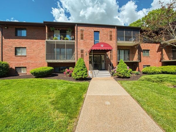 221 Oak St, Unit 12-15, Brockton, MA 02301