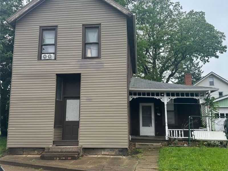 638 Walnut Road SW, Massillon, OH 44647 Photo 1