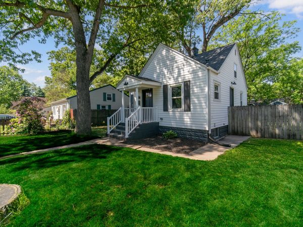2756 Howard Street , Lake Station, IN 46405