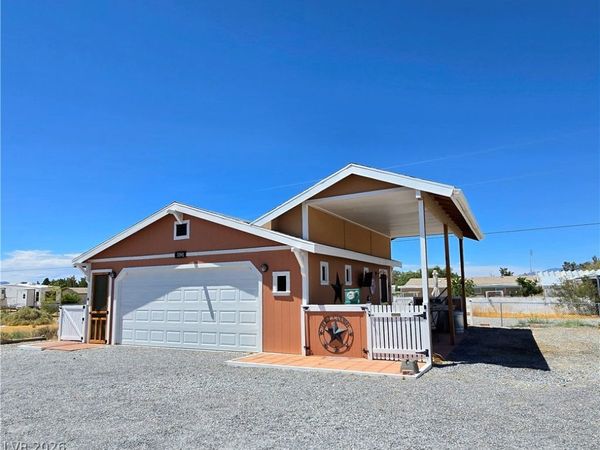 3391 Adobe Court , Pahrump, NV 89048
