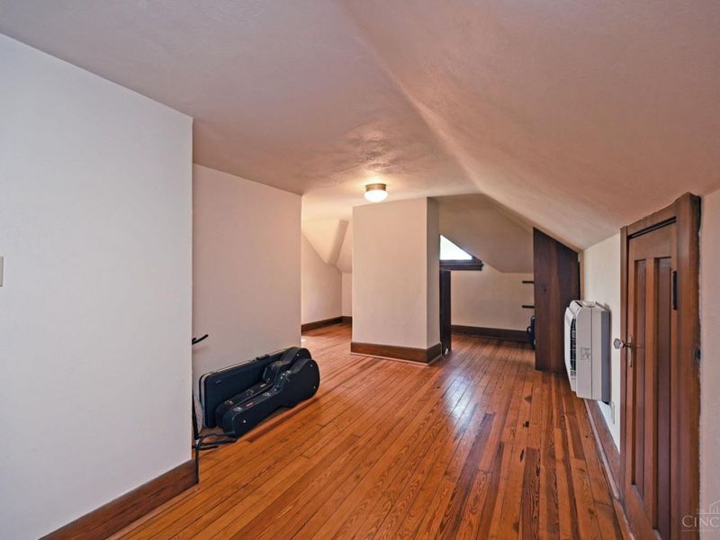 161 Lafayette Circle, Cincinnati, OH 45220 Photo 38