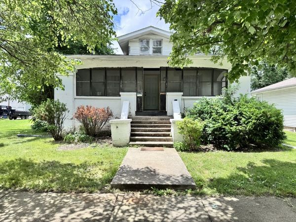 404 S Perrine , Centralia, IL 62801