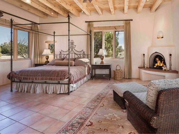 76 Amberwood Loop , Santa Fe, NM 87506