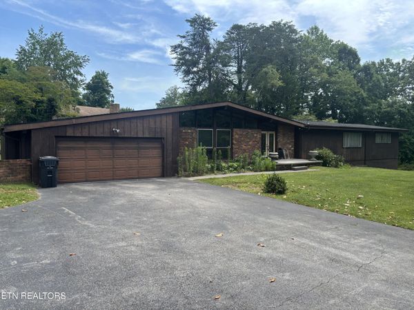 7121 Stone Mill Drive, Knoxville, TN 37919