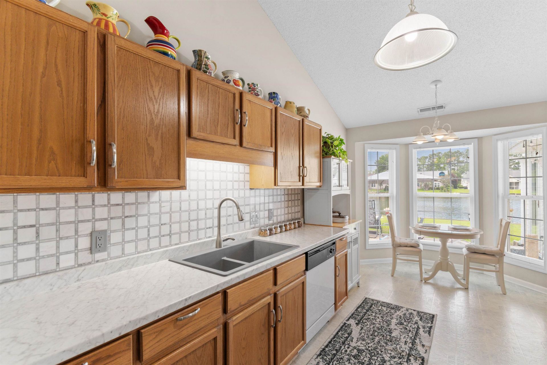 1142 Lampwick Ln. Photo 10