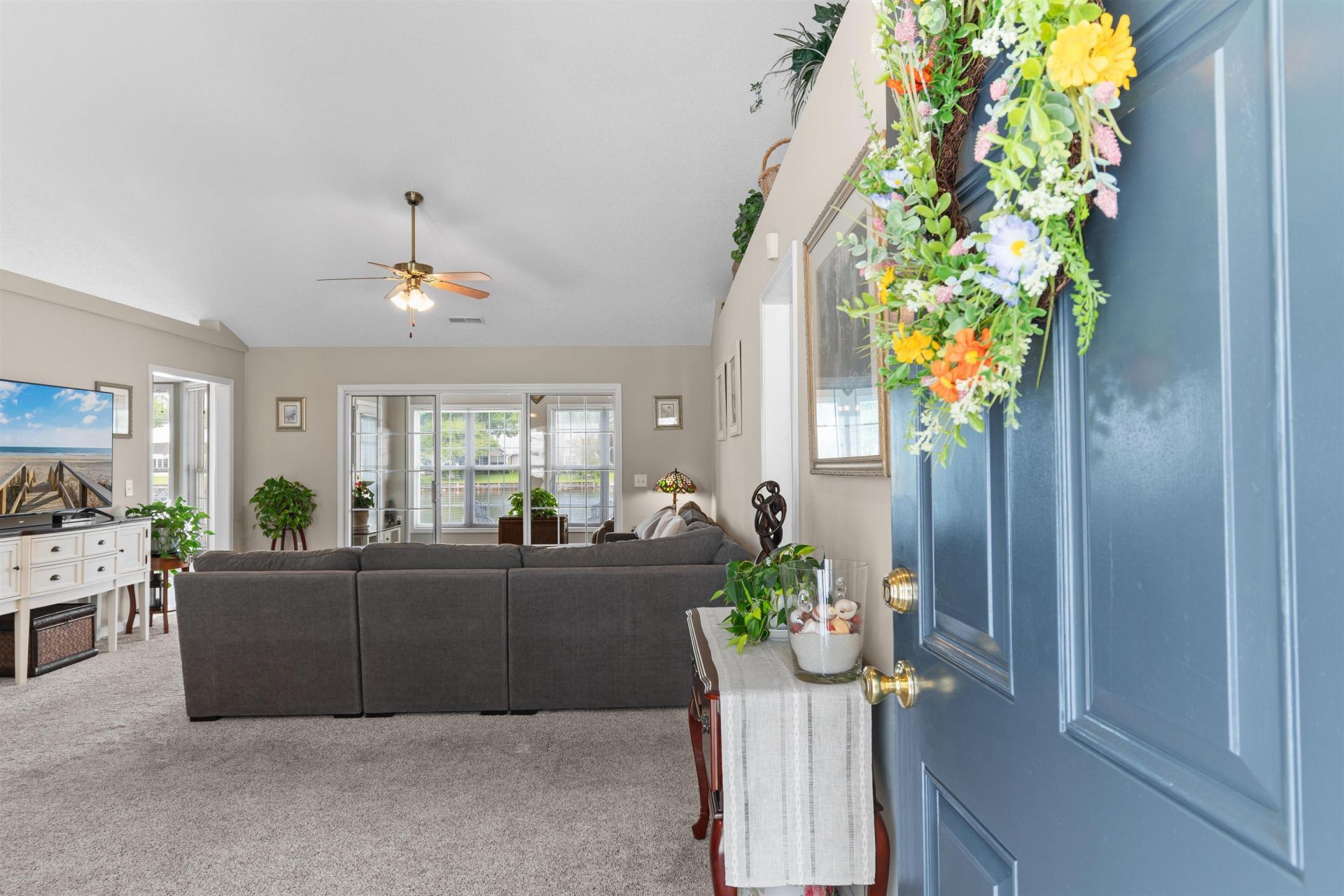 1142 Lampwick Ln. Photo 4