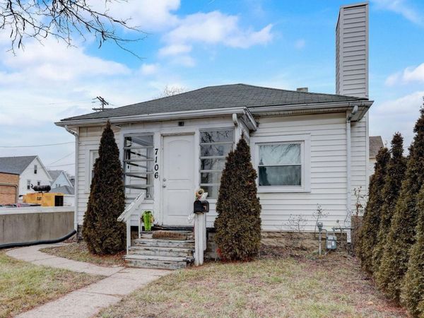 7106 W National Ave, West Allis, WI 53214