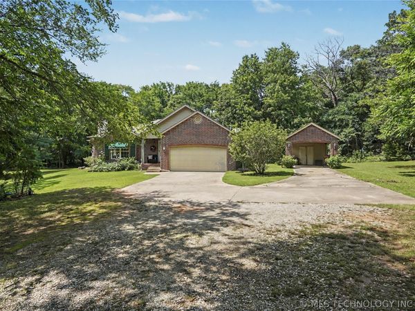 27519 E 159th Street S, Coweta, OK 74429