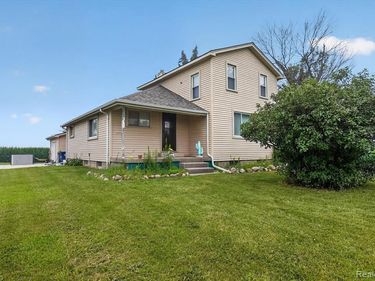 5660 Tittabawassee Road, Kochville Township, Mi 48604