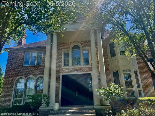 47515 Bellagio Drive, Novi, MI 48167
