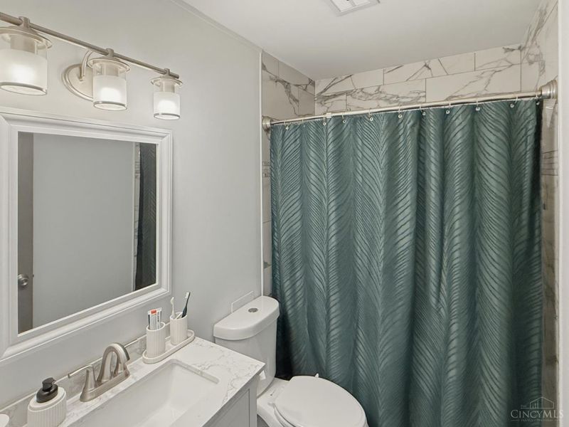 779 Hanson Drive, Forest Park, OH 45240 Photo 9