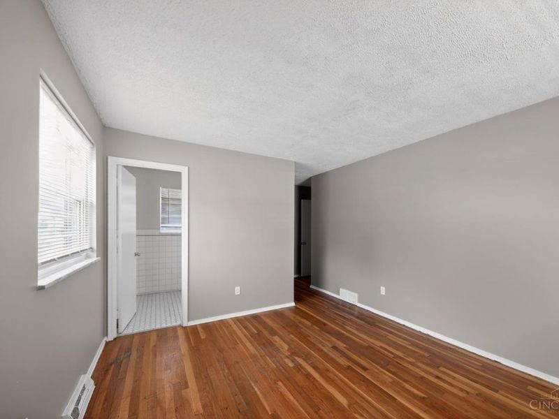 5511 Muddy Creek Road, Green Township, OH 45238 Photo 11