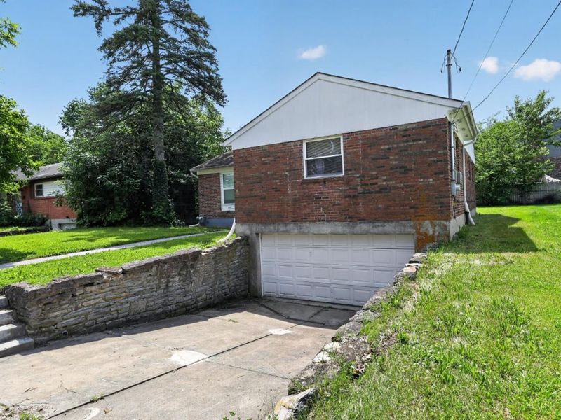 5511 Muddy Creek Road, Green Township, OH 45238 Photo 2