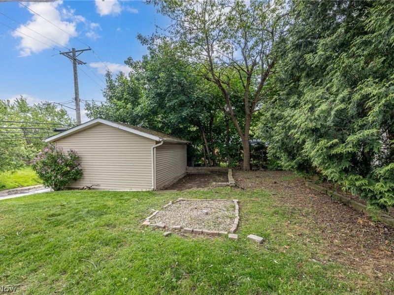 4903 E 93rd Street, Garfield Heights, OH 44125 Photo 24