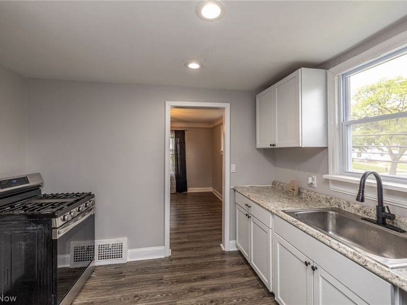 4903 E 93rd Street, Garfield Heights, OH 44125 Photo 9