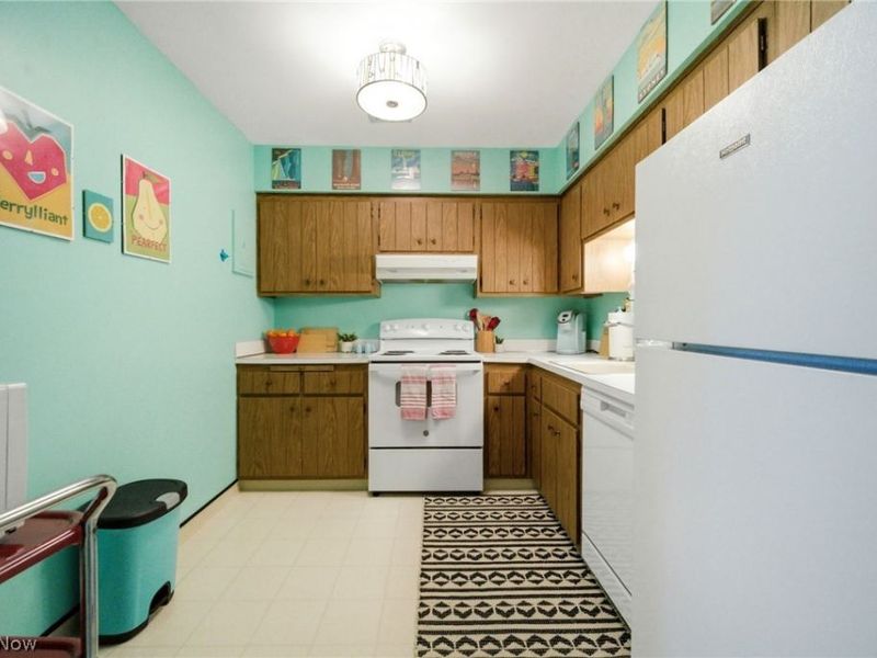 2720 Pease Drive , Unit 218N, Rocky River, OH 44116 Photo 13