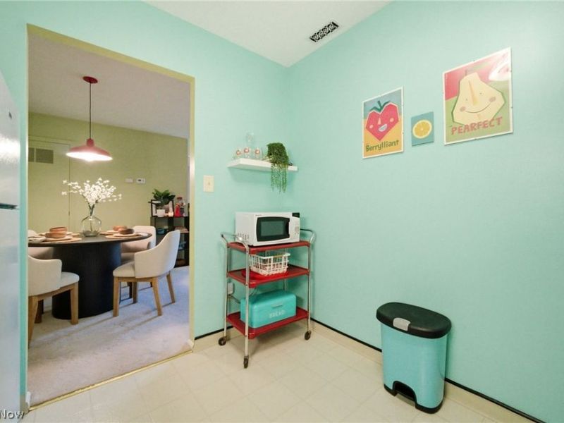 2720 Pease Drive , Unit 218N, Rocky River, OH 44116 Photo 15
