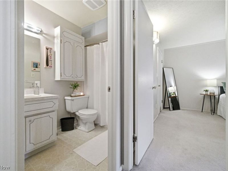 2720 Pease Drive , Unit 218N, Rocky River, OH 44116 Photo 18
