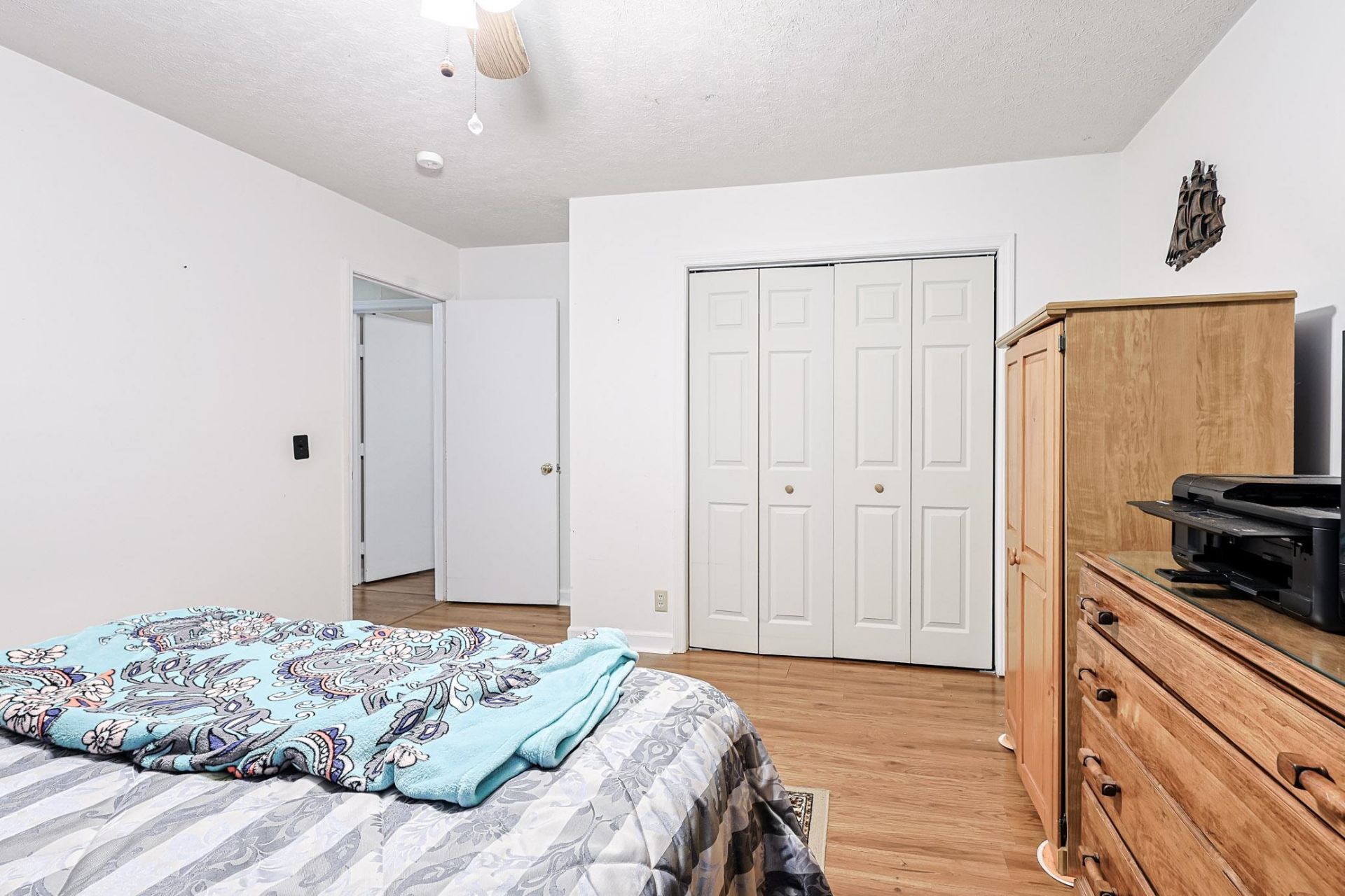 301 Waterside Dr.  Photo 15