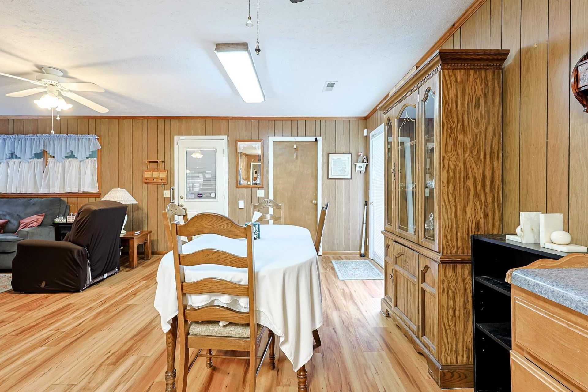 301 Waterside Dr.  Photo 26
