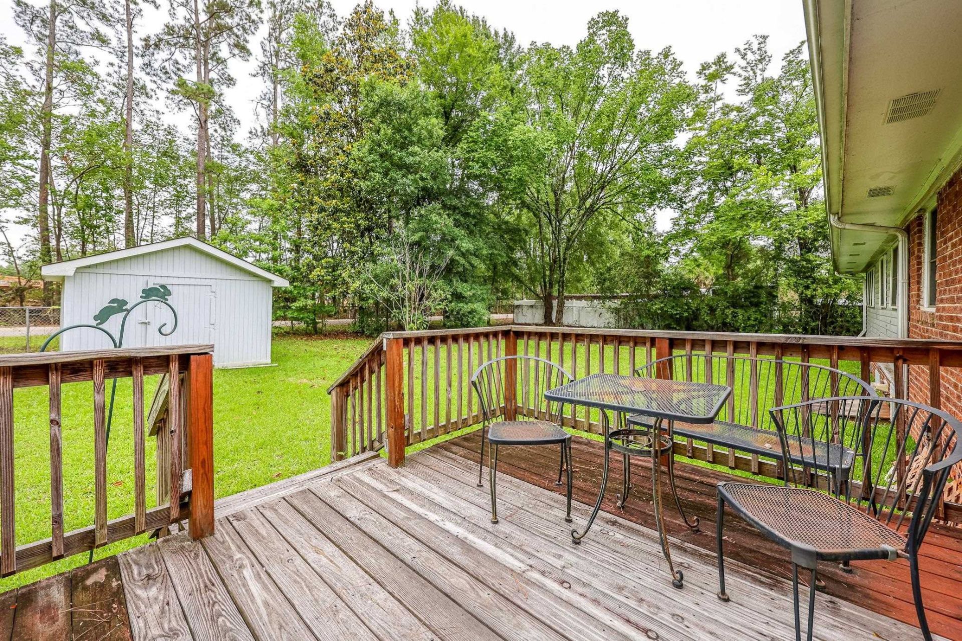 301 Waterside Dr.  Photo 35