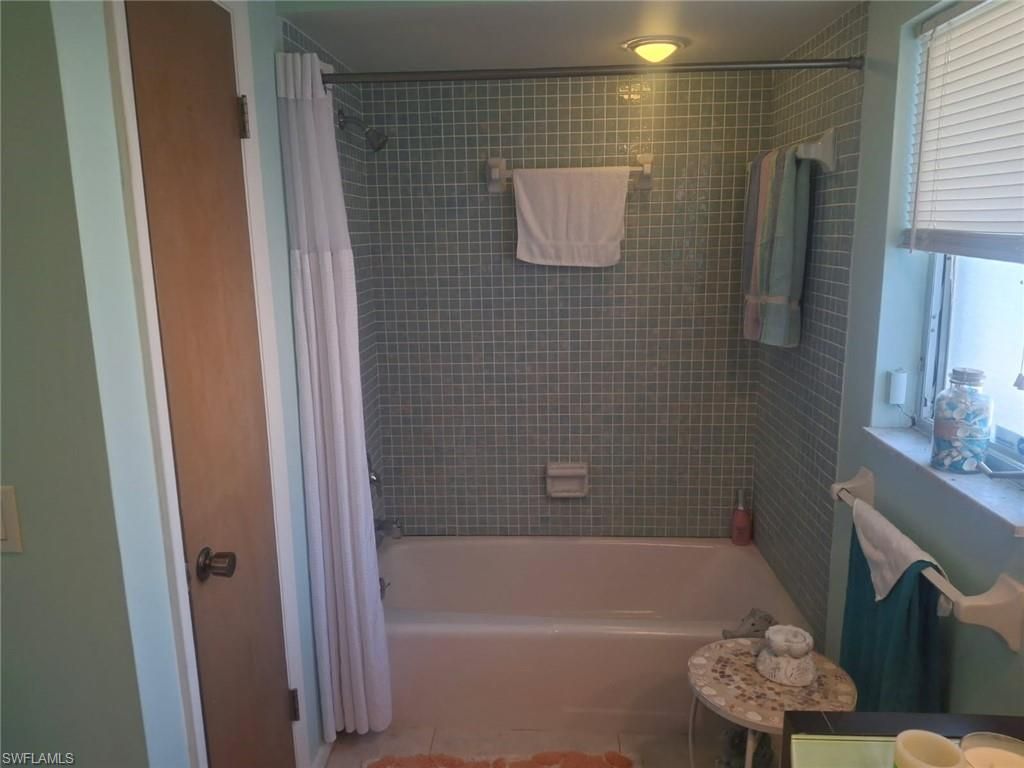 419 Avalon Dr , Cape Coral, FL 33904 Photo