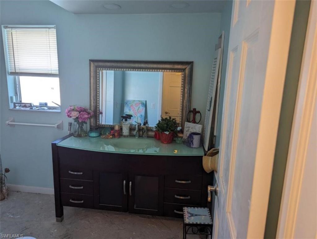 419 Avalon Dr , Cape Coral, FL 33904 Photo