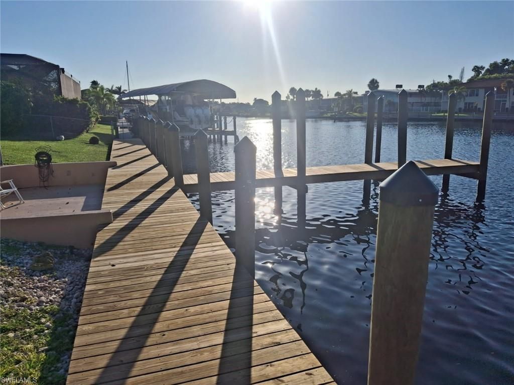 419 Avalon Dr , Cape Coral, FL 33904 Photo