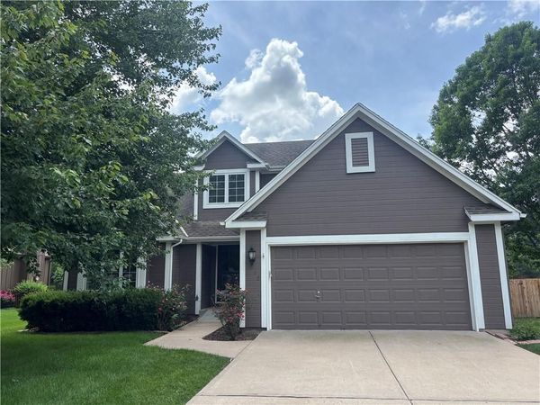 6215 W 156th Terrace, Overland Park, KS 66223