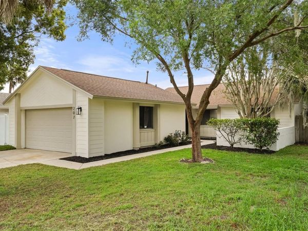 207 DOSTER DRIVE, CASSELBERRY, FL 32707
