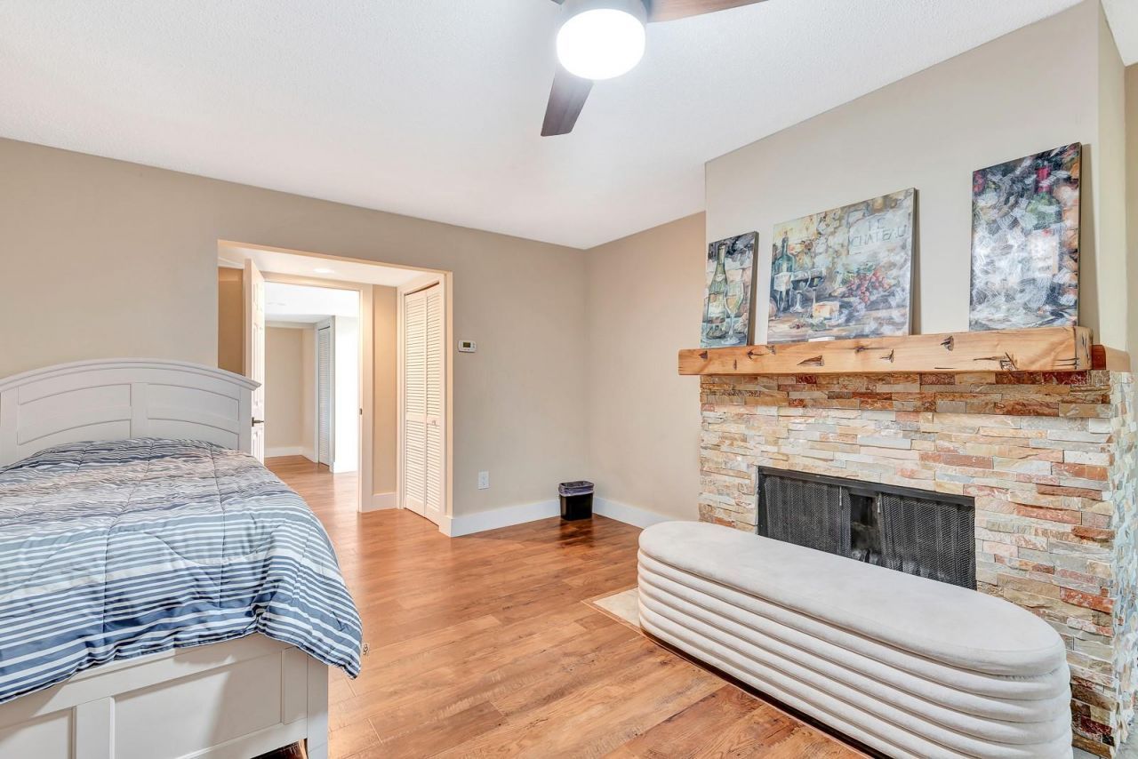 2315 Riverwood Pines Drive, Sarasota, FL 34231 Photo