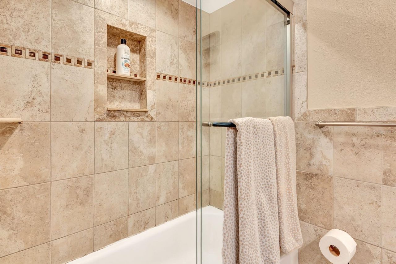 2315 Riverwood Pines Drive, Sarasota, FL 34231 Photo
