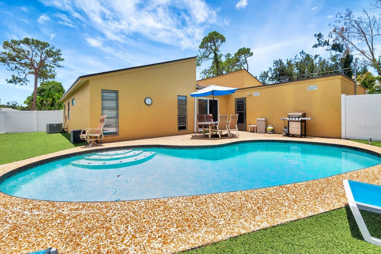 2315 Riverwood Pines Drive, Sarasota, FL 34231 Photo