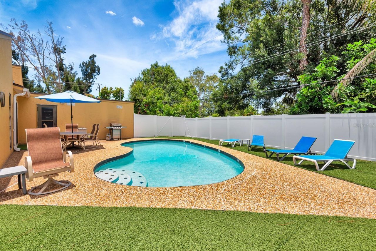 2315 Riverwood Pines Drive, Sarasota, FL 34231 Photo