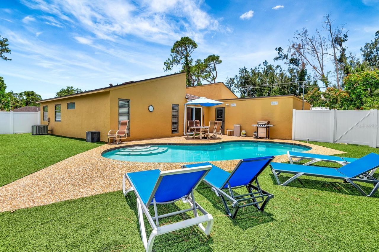 2315 Riverwood Pines Drive, Sarasota, FL 34231 Photo