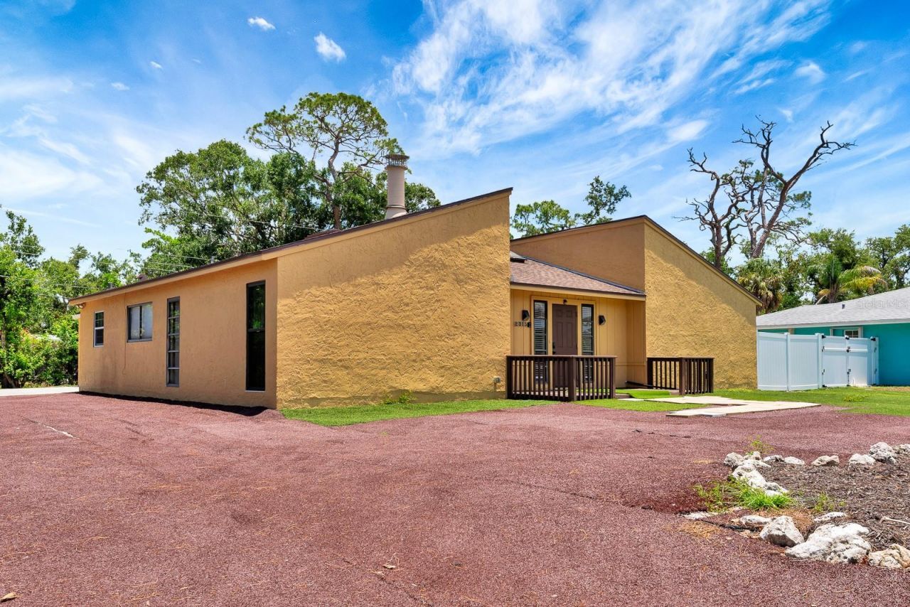 2315 Riverwood Pines Drive, Sarasota, FL 34231 Photo