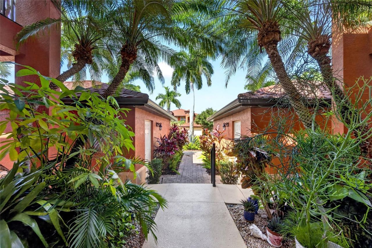 3500 Mondovi Court, Unit 1011, Punta Gorda, FL 33950 Photo