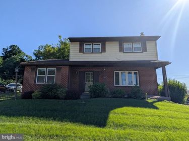 14 WESTWOOD CIRCLE , PLYMOUTH MEETING, PA 19462