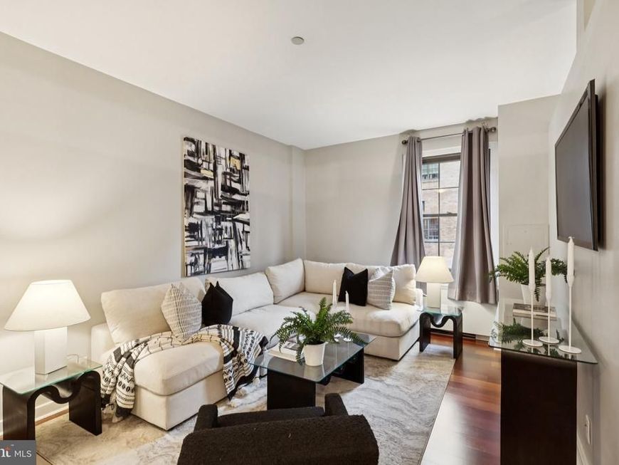 219 29 S 18th Street , Unit 1217, Philadelphia, PA 19103 Main Photo