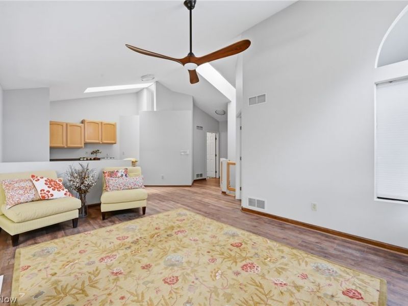 347 N Bayshore Drive, Columbiana, OH 44408 Photo 14